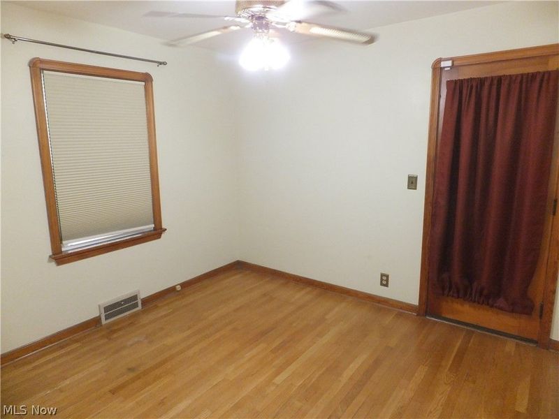 6102 Orchard Grove Avenue, Cleveland, OH 44144 Photo 9