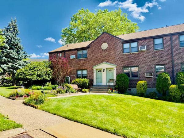 246-46 57th Drive , Unit upper, Douglaston, NY 11362