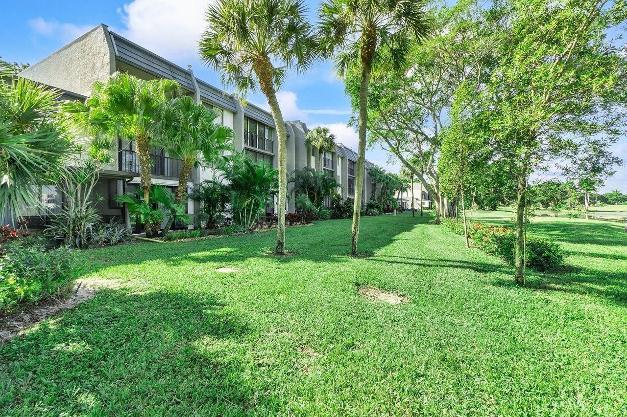 4832 Esedra Court, Unit 206, Lake Worth, FL 33467 Photo