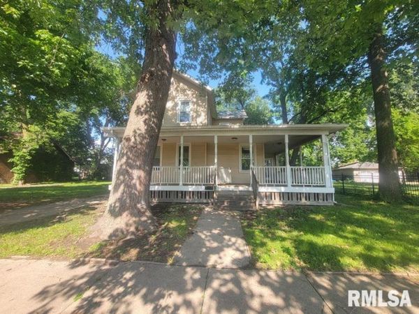 1114 N FLORA Avenue, Peoria, IL 61606