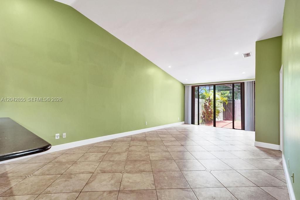 13341 SW 90th Ter , Unit G, Miami, FL 33186 Photo