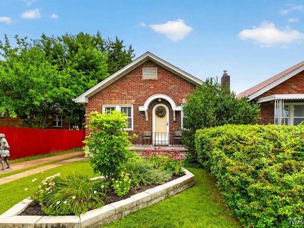 5300 Chippewa Street, St Louis, MO 63109