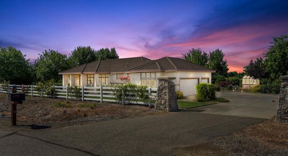 11880 Gidaro Dr, Elk Grove, CA 95624 Photo