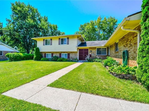 2104 Crab Tree Drive, Beavercreek, OH 45431