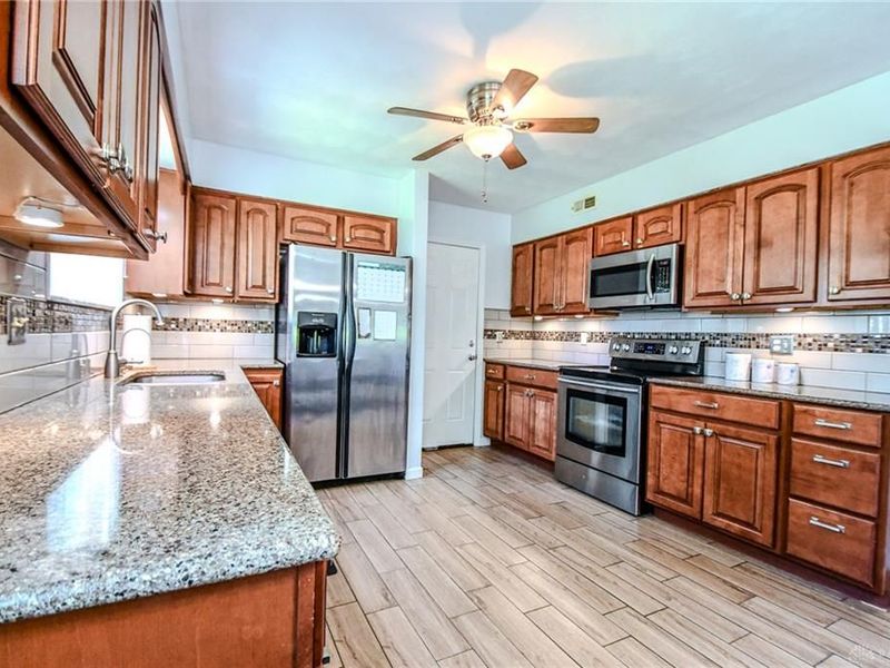 2104 Crab Tree Drive, Beavercreek, OH 45431 Photo 18