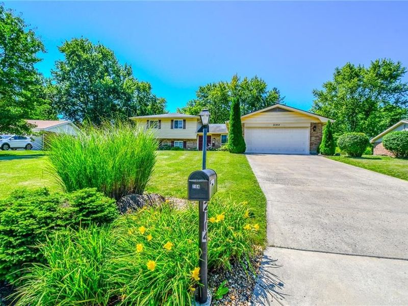 2104 Crab Tree Drive, Beavercreek, OH 45431 Photo 3