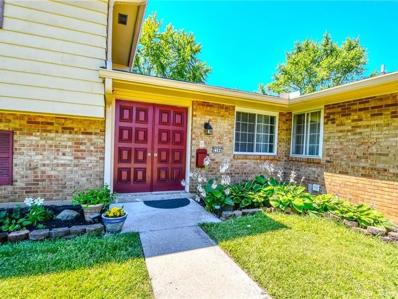 2104 Crab Tree Drive, Beavercreek, OH 45431 Photo 4