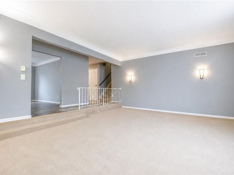 2104 Crab Tree Drive, Beavercreek, OH 45431 Photo 7
