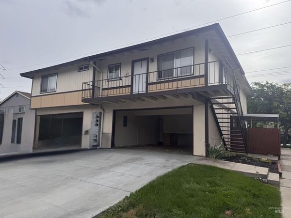1140 S Phillippi, Boise, ID 83705