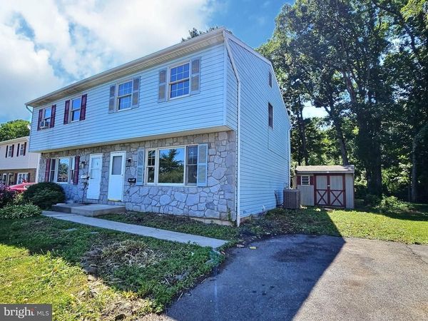 530 E LINDEN STREET, FLEETWOOD, PA 19522