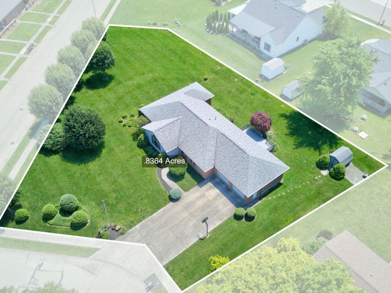 1401 James Drive, Celina, OH 45822 Photo 4