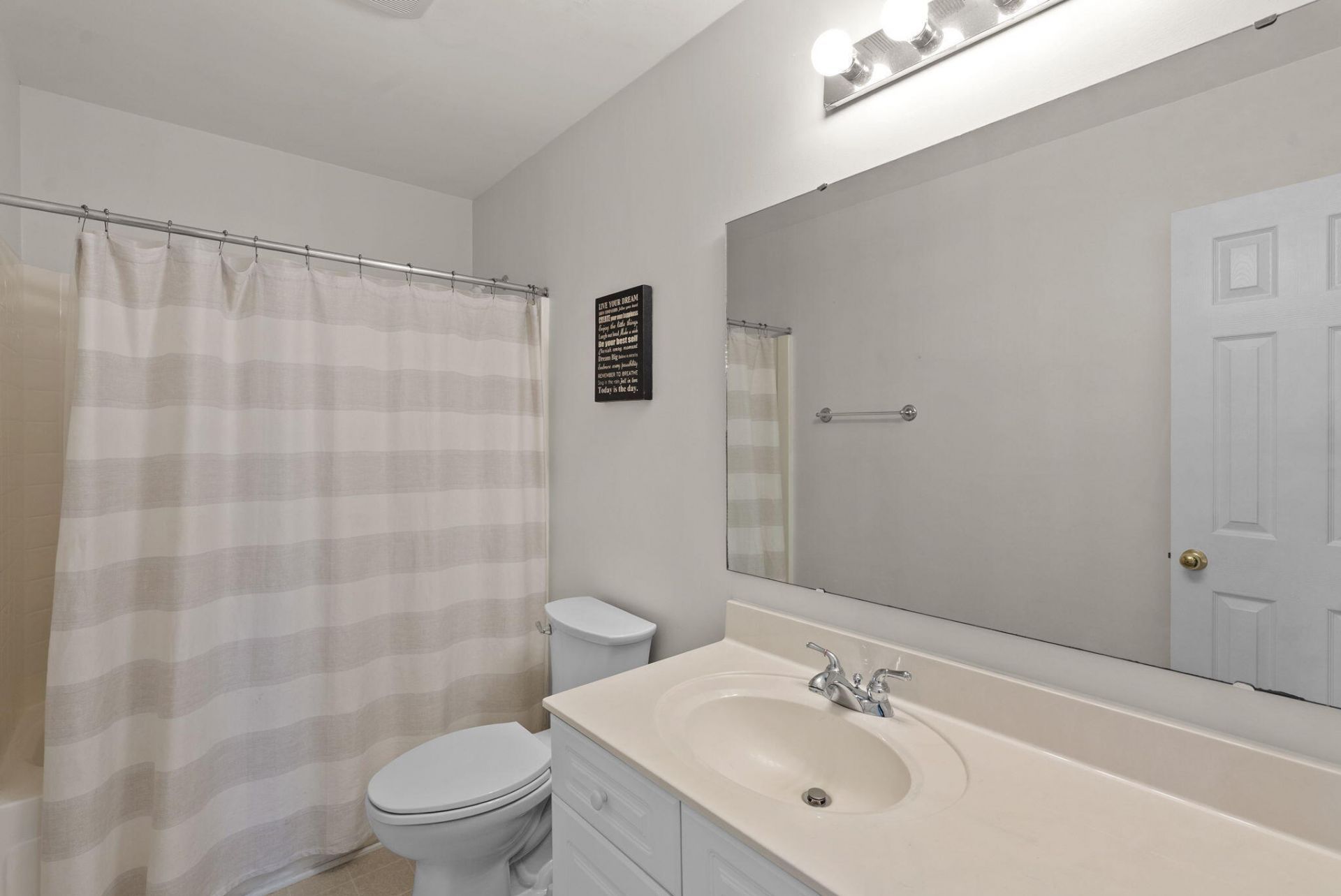 436 Blue Jasmine Lane Photo 24