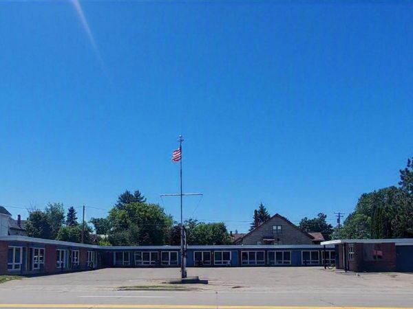 1800 Ashmun Street, Sault St Marie, MI 49783
