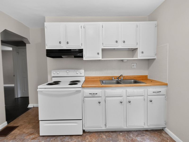 852 S Hampton Road , Columbus, OH 43227 Photo 14