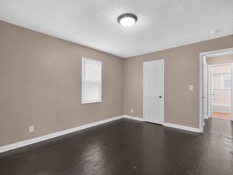 852 S Hampton Road , Columbus, OH 43227 Photo 18