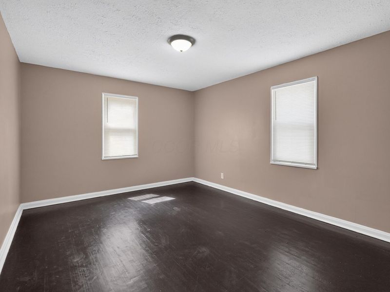 852 S Hampton Road , Columbus, OH 43227 Photo 19