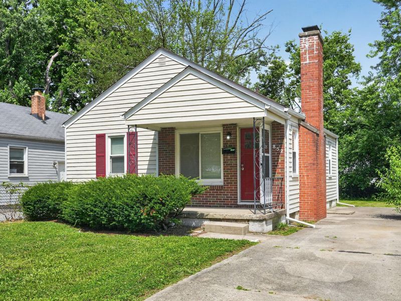 852 S Hampton Road , Columbus, OH 43227 Photo 2