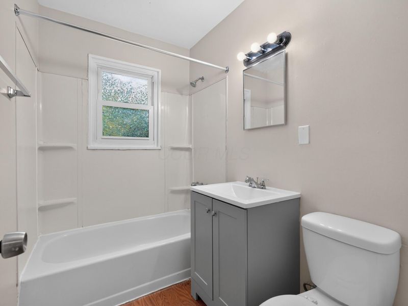 852 S Hampton Road , Columbus, OH 43227 Photo 22