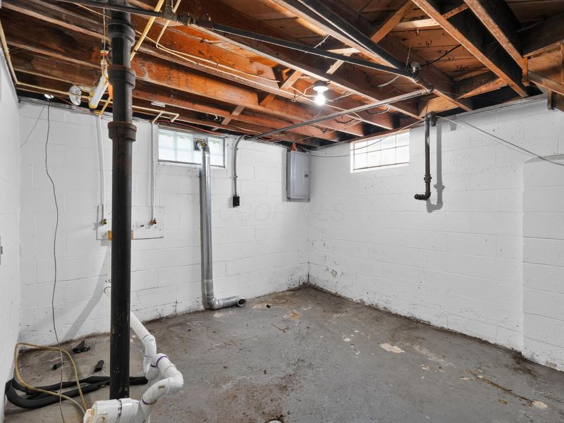 852 S Hampton Road , Columbus, OH 43227 Photo 23