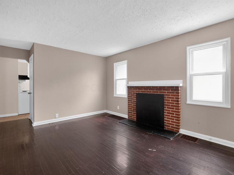 852 S Hampton Road , Columbus, OH 43227 Photo 7
