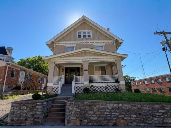 2100 Auburn Avenue, Cincinnati, OH 45219
