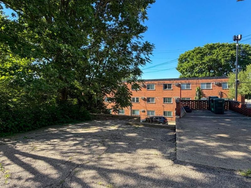 2100 Auburn Avenue, Cincinnati, OH 45219 Photo 5
