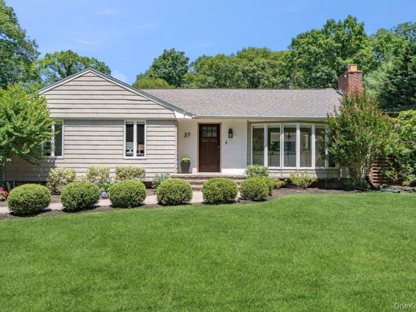 27 Hennessy Drive Drive, Huntington, NY 11743