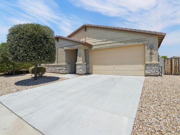 18758 W SHANGRI LA Road, Surprise, AZ 85388
