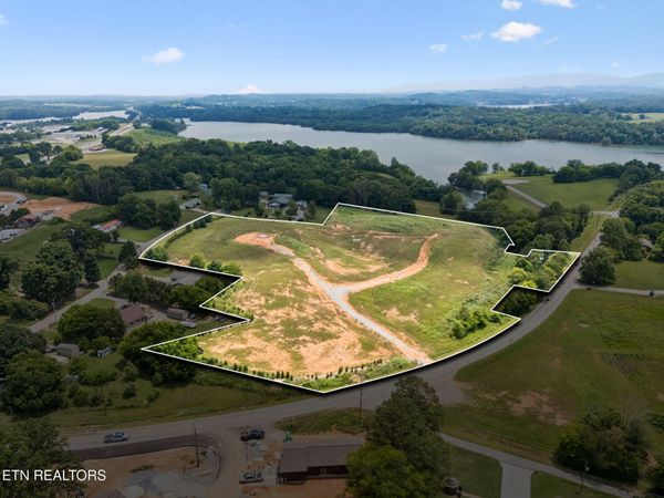 307 Tennessee 360 , Vonore, TN 37885