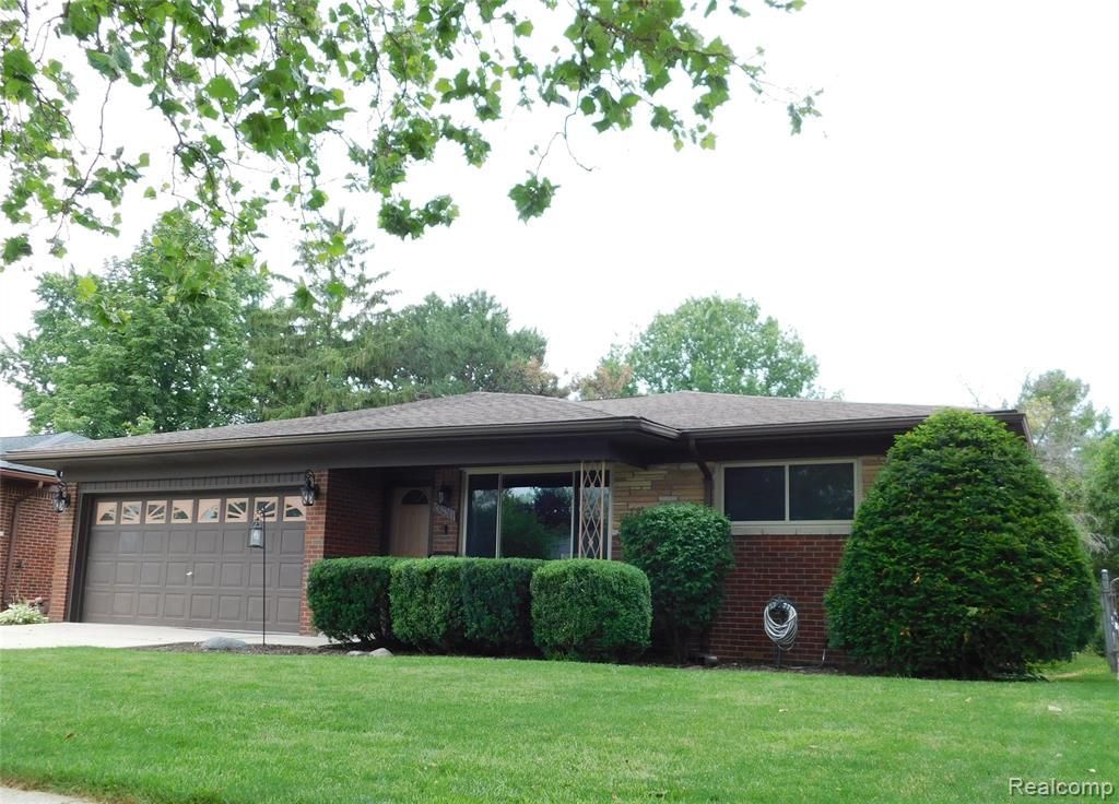 30804 Dover Avenue, Warren, MI 48088 Main Photo