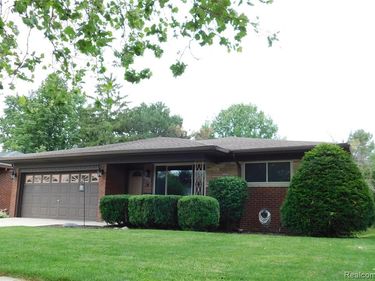 30804 Dover Avenue, Warren, MI 48088