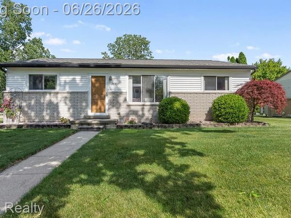 26457 Willow Cove, Woodhaven, MI 48183
