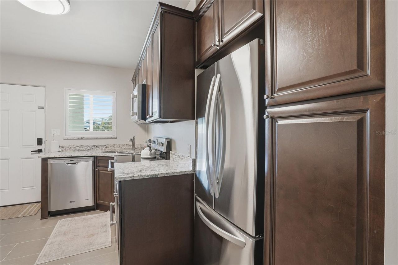 410 12th Avenue Ne, Unit 8, Saint Petersburg, FL 33701 Photo