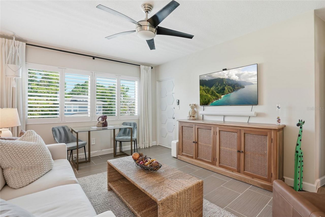 410 12th Avenue Ne, Unit 8, Saint Petersburg, FL 33701 Photo