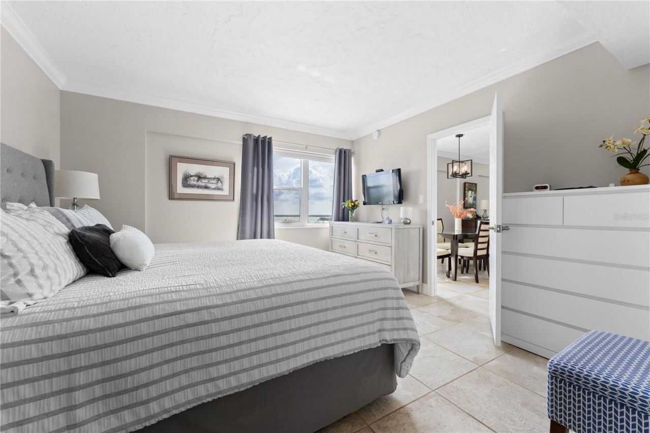 1700 Benjamin Franklin Drive, Unit 10F, Sarasota, FL 34236 Photo