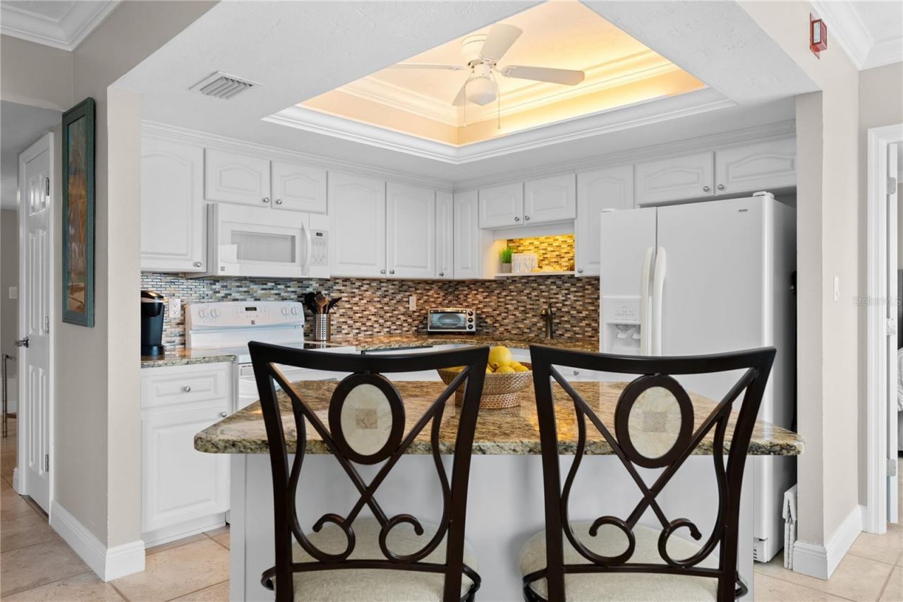 1700 Benjamin Franklin Drive, Unit 10F, Sarasota, FL 34236 Photo