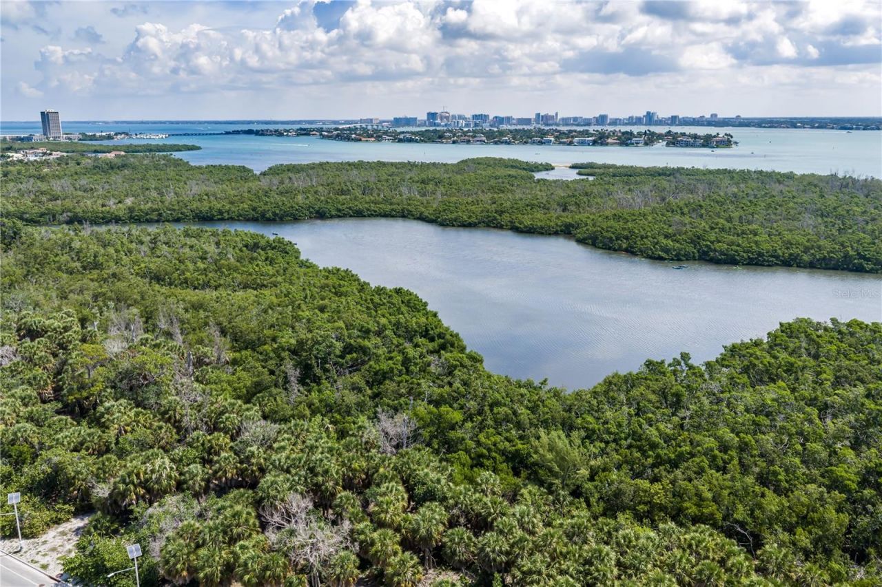 1700 Benjamin Franklin Drive, Unit 10F, Sarasota, FL 34236 Photo