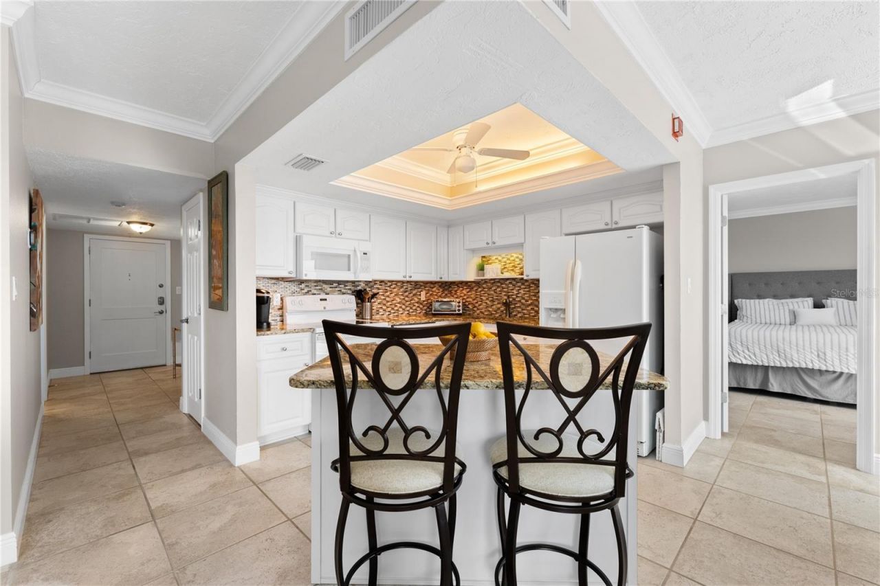 1700 Benjamin Franklin Drive, Unit 10F, Sarasota, FL 34236 Photo