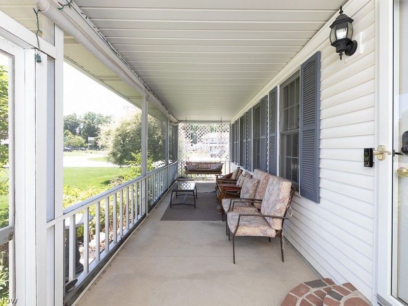 7456 Hidden Glen Drive, Amherst, OH 44001 Photo 2