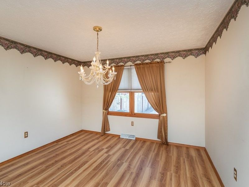 7456 Hidden Glen Drive, Amherst, OH 44001 Photo 6