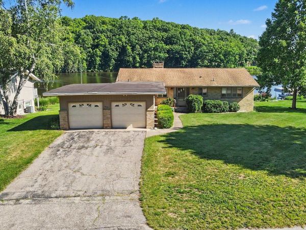 7261 Driftwood Drive SE, Ada, MI 49301