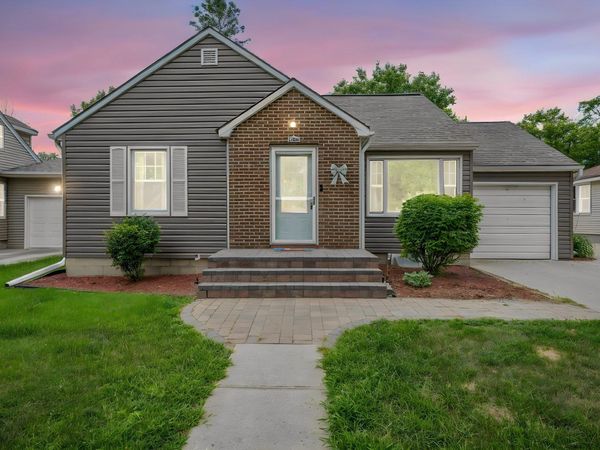 1193 River Road, Windom, MN 56101