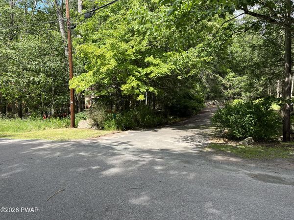 48 Thornwood Terrace, Lake Ariel, PA 18436