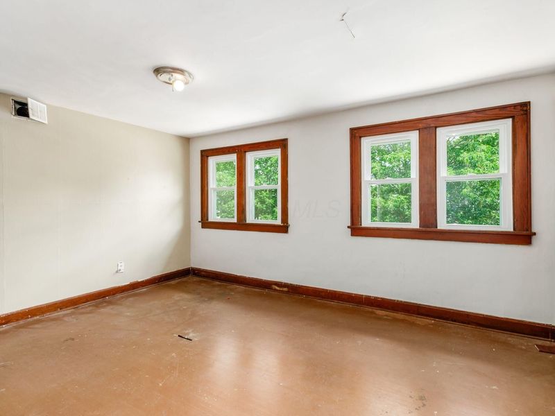 613 S Ogden Avenue , Columbus, OH 43204 Photo 11