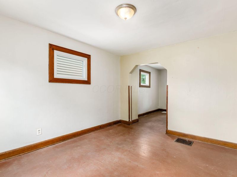 613 S Ogden Avenue , Columbus, OH 43204 Photo 5