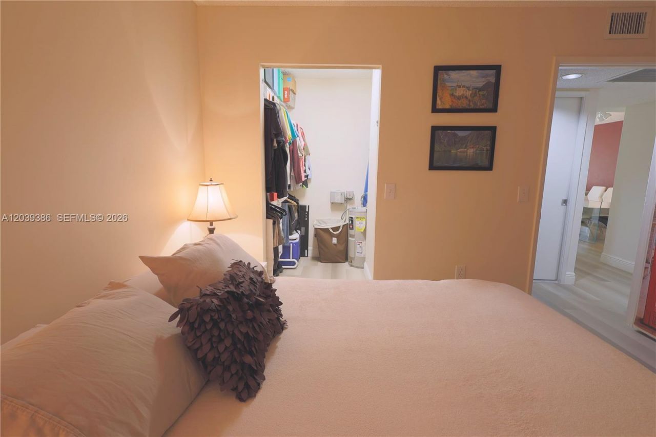 12750 SW 15th St , Unit 106D, Pembroke Pines, FL 33027 Photo