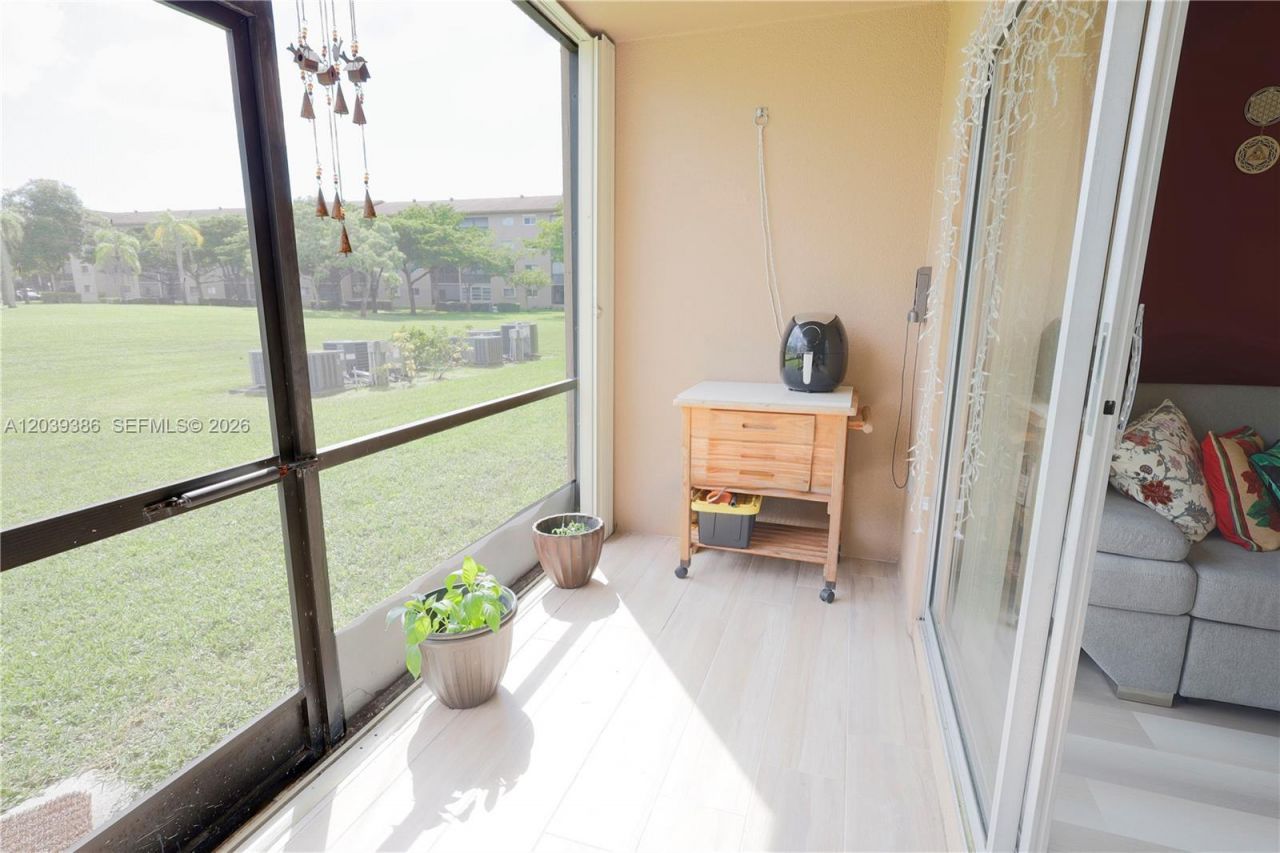 12750 SW 15th St , Unit 106D, Pembroke Pines, FL 33027 Photo