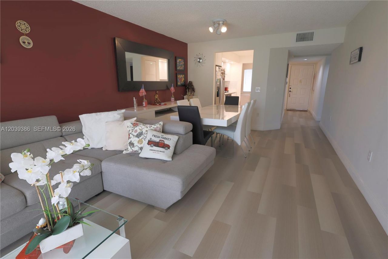 12750 SW 15th St , Unit 106D, Pembroke Pines, FL 33027 Photo