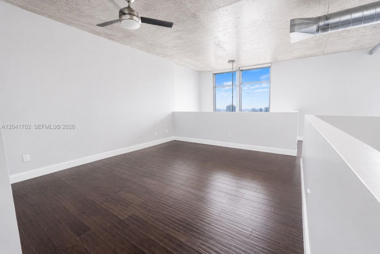 690 SW 1st Ct , Unit 3118, Miami, FL 33130 Photo