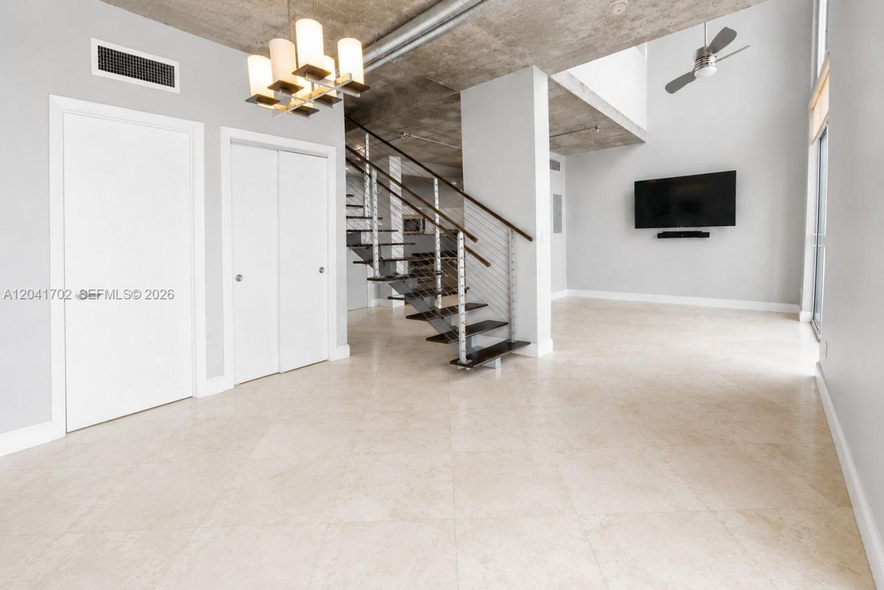 690 SW 1st Ct , Unit 3118, Miami, FL 33130 Photo